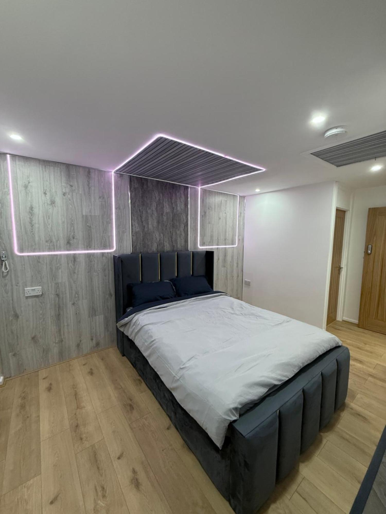 Apartamento Centre- 9 Bed House With Free Parking Birmingham