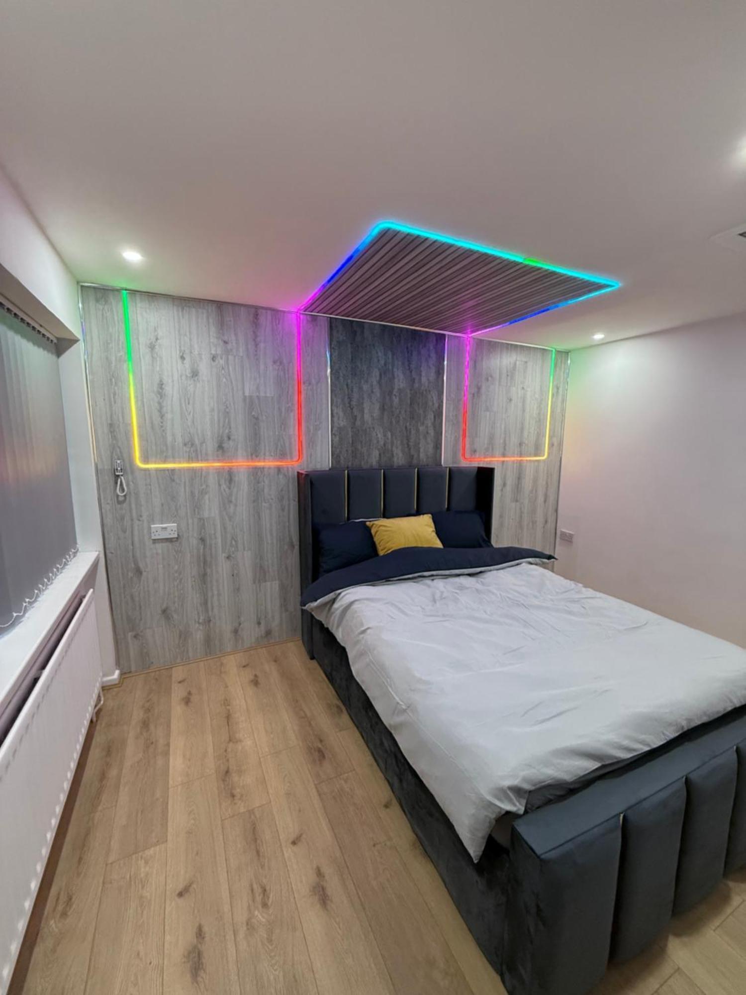 Centre- 9 Bed House With Free Parking Apartamento *